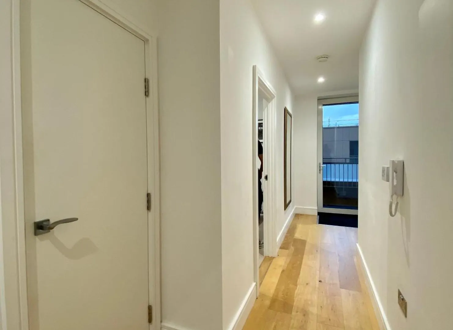 Spacious 2 Bedroom Penthouse Retreat 伦敦 公寓